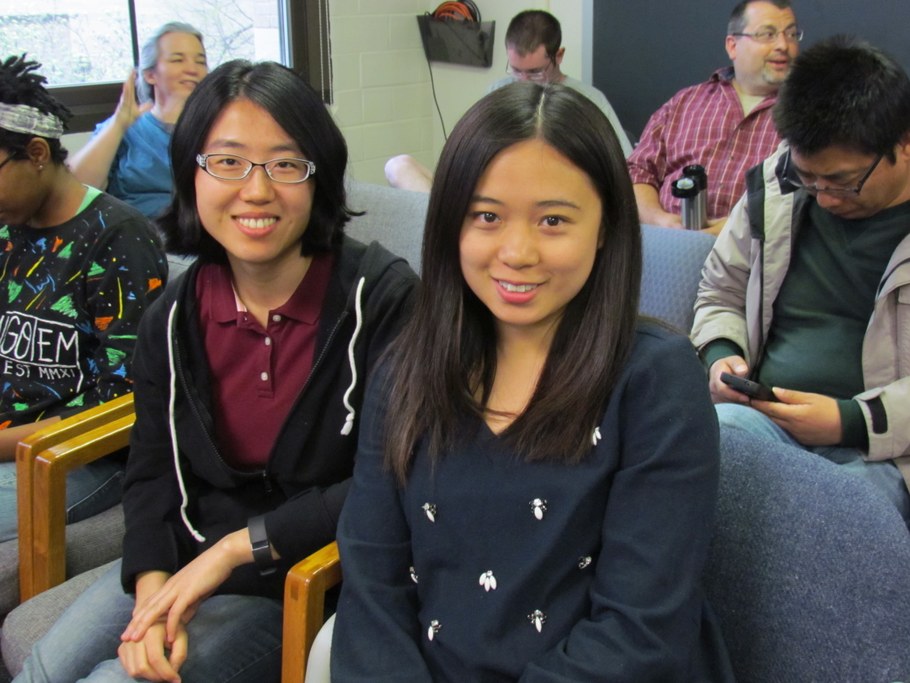 Ningxiao Li (L) and Yueying Chen (R)