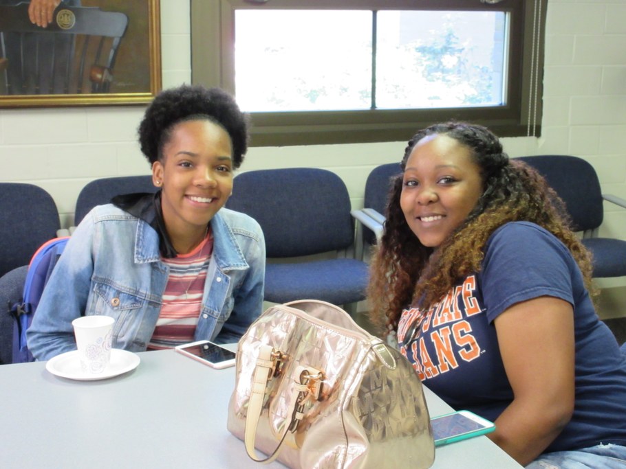 "Plant Friends and Foes" student fellows Amanda Sukhram (L) (Morgan State) and Mekiya Fletcher (R) (Virginia State)
