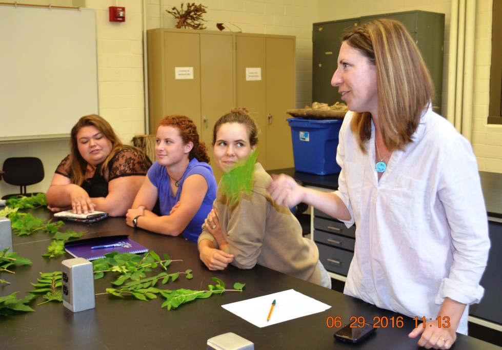 Presenter Dr. Alyssa Collins (R) | Image: Nancy Wenner, Penn State University