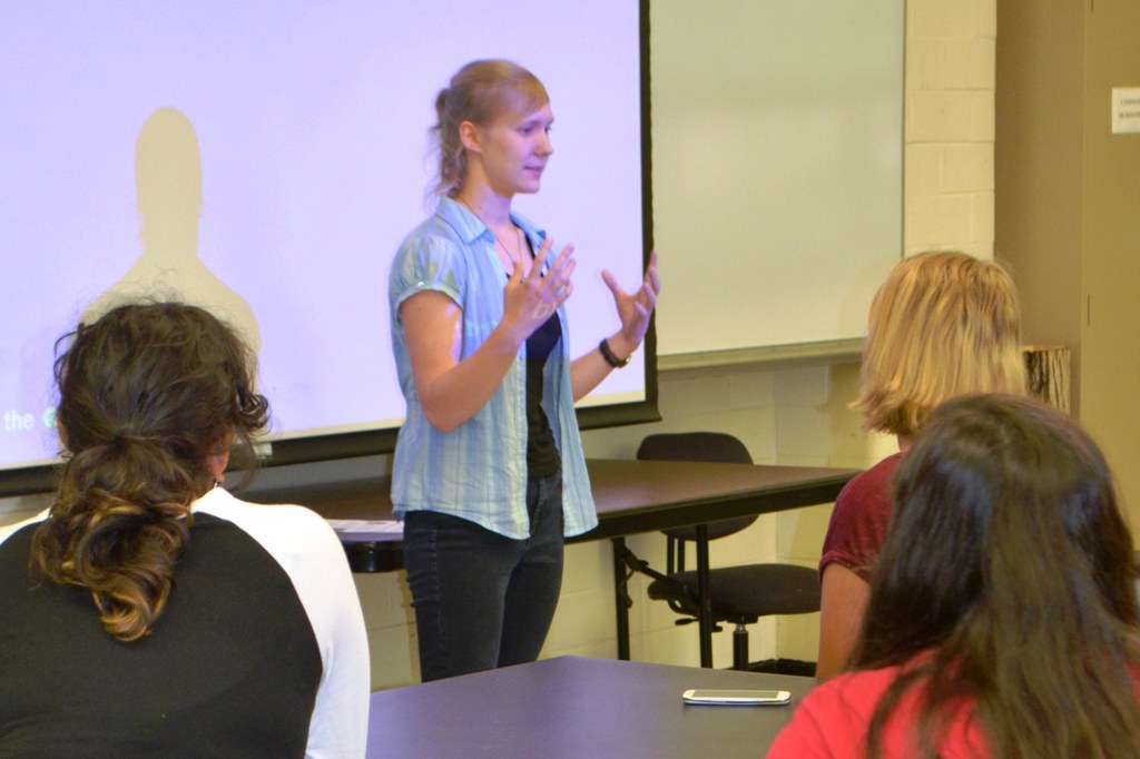 Presenter and Plant Pathology minor Sara Getson (2nd from left) | Image: Nancy Wenner, Penn State University