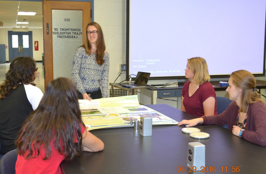 Presenter and Ph.D. student Laura del Sol Bautista Jalón (center) | Image: Nancy Wenner, Penn State University