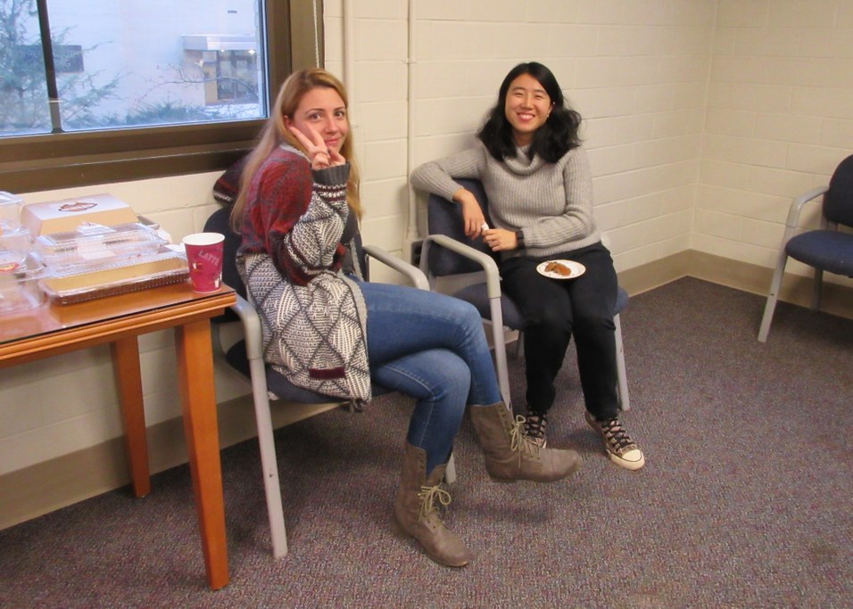 Natali Özber (L) and Ningxiao Li (R) | Image: Laura Ramos-Sepúlveda, Penn State University 