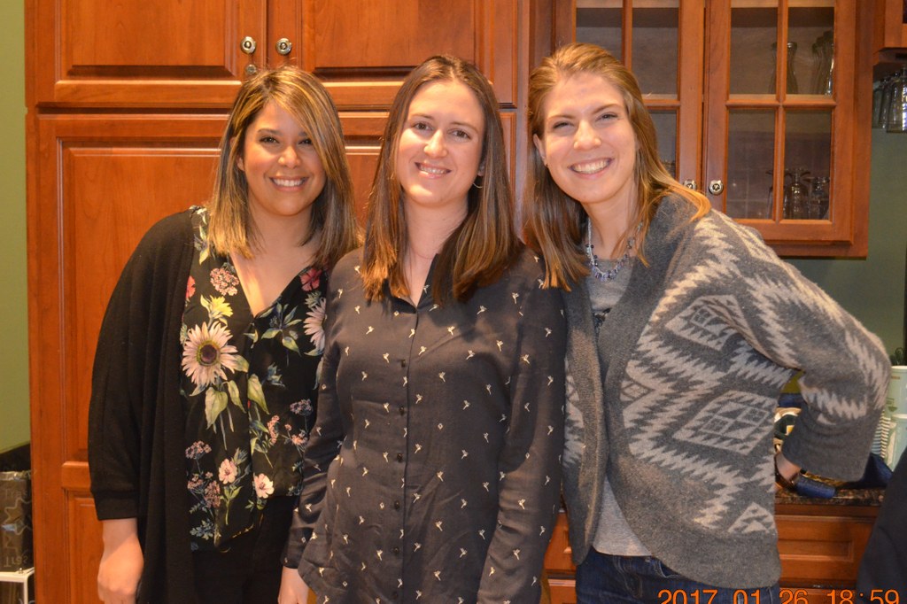 Laura del Sol Bautista Jalón (center) and Genna Tesdall (R) | Image: Nancy Wenner, Penn State University
